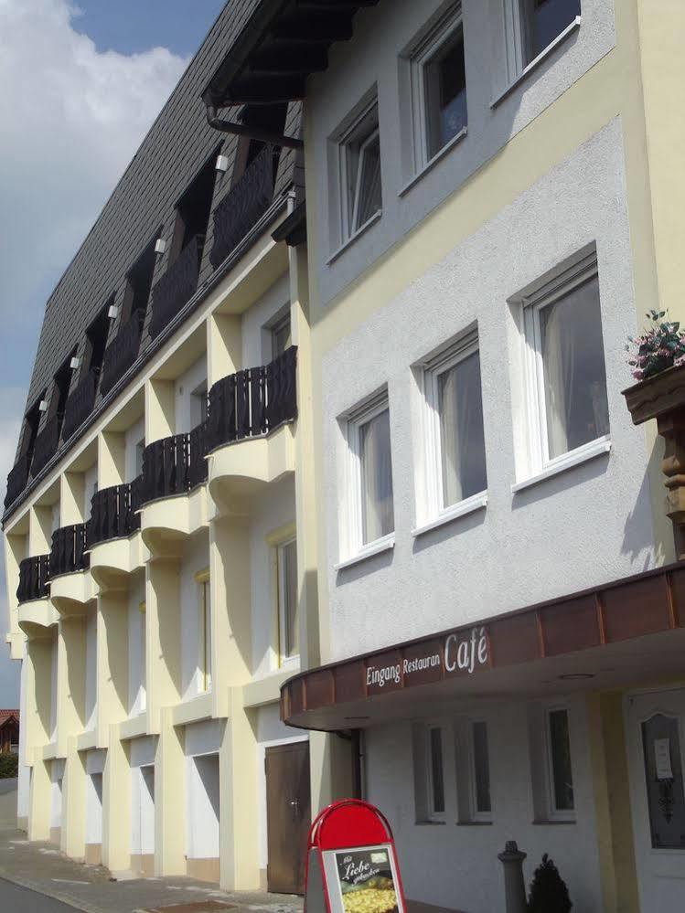 Zum Weissen Lamm Hotel Rothenberg Exterior photo